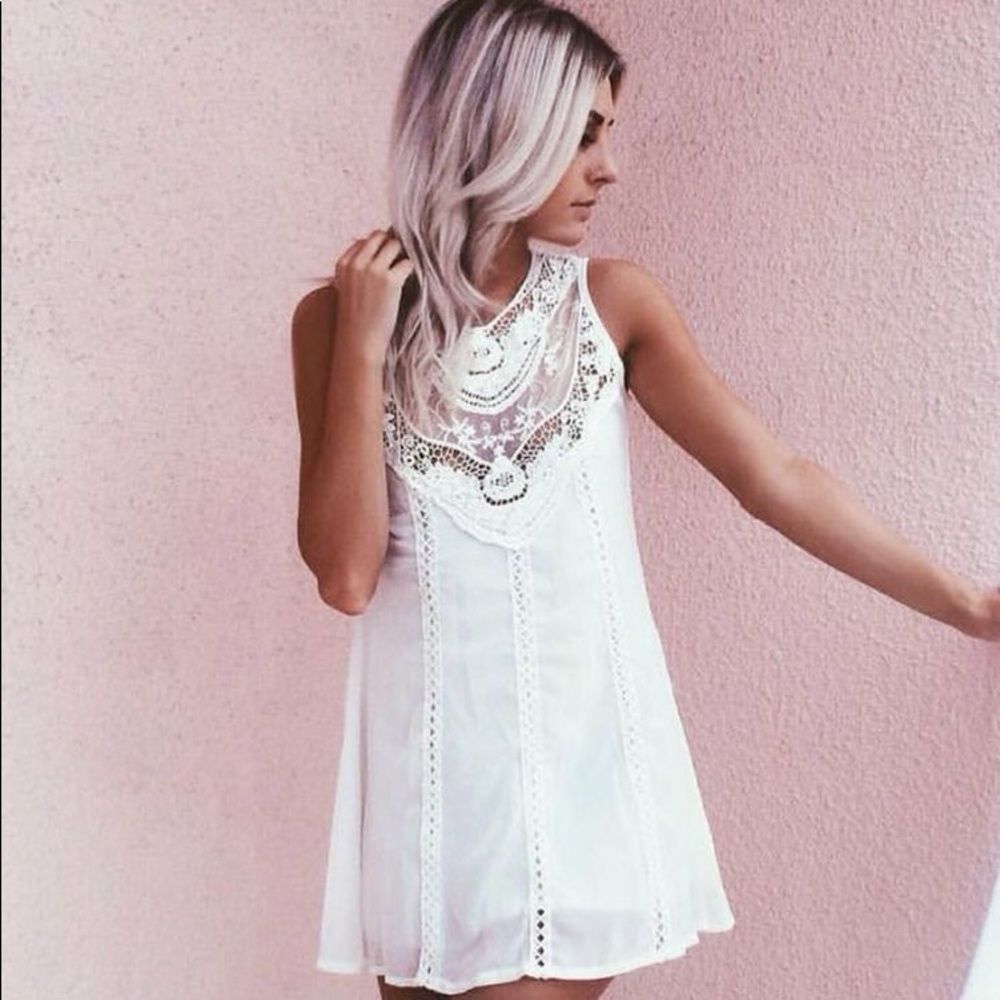 Xenia Boutique White Lace Dress